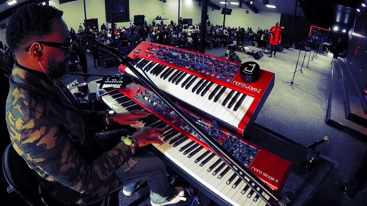 Praise Him in the key of E w Pastor J Cortez Vaughn