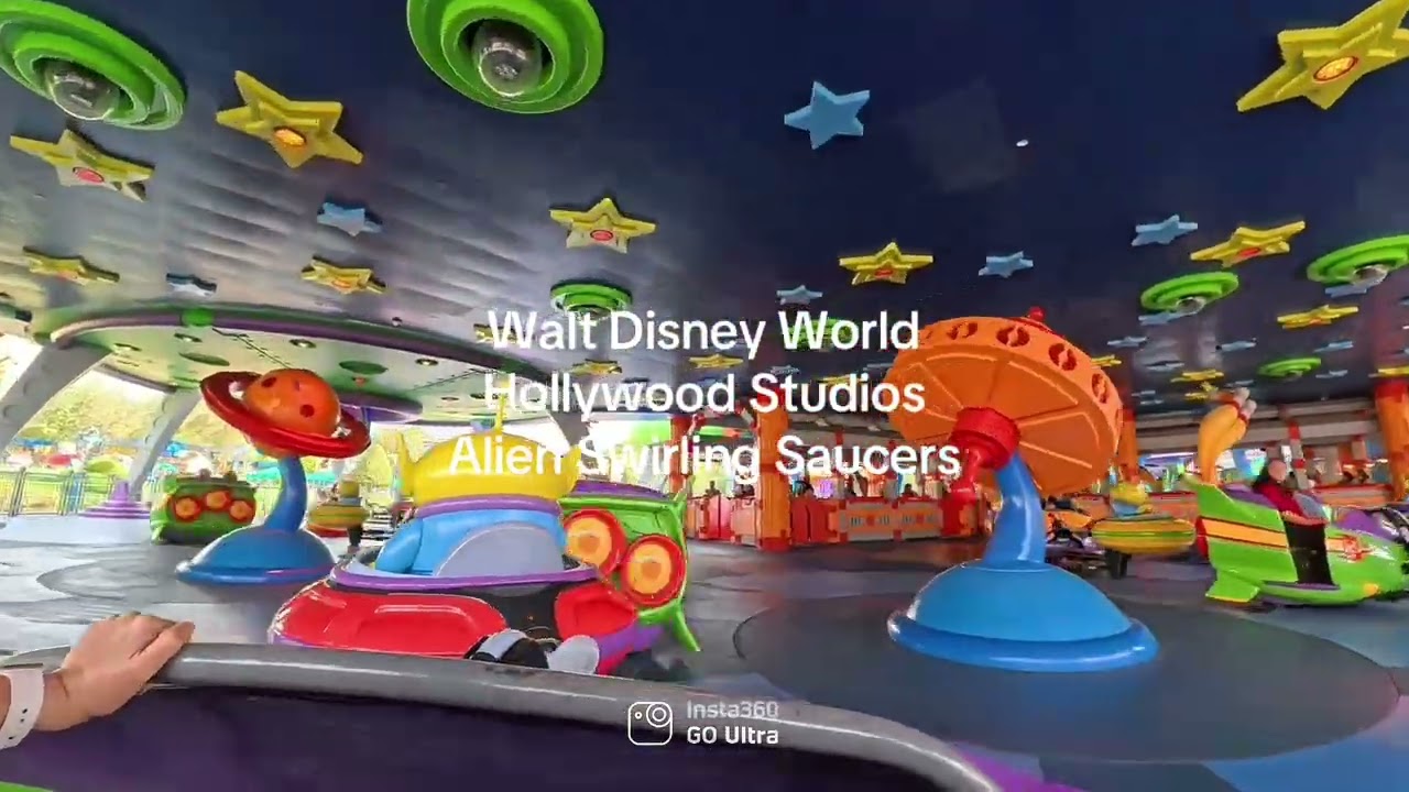 Walt Disney World - Hollywood Studios - Alien Swirling Saucers
