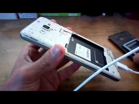 Video: Cómo Encender El Teléfono I900