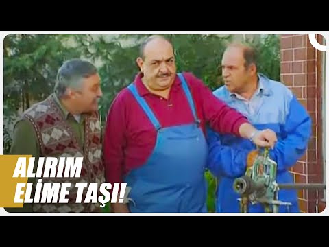 Davut Usta Asla Sakin Kalamıyor | Bizimkiler Özel Sahneler