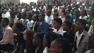 Mimi niutazame /Jiwe San /St Paul's students choir university of Nairobi //Live