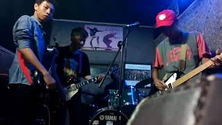 Cathy and dookie - Iblis berparas malaikat