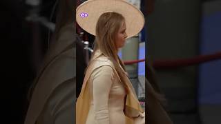 Amalia Verschijnt In Botergeel Op Prinsjesdag