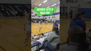 Referee Gets a High Five #referee #basketball