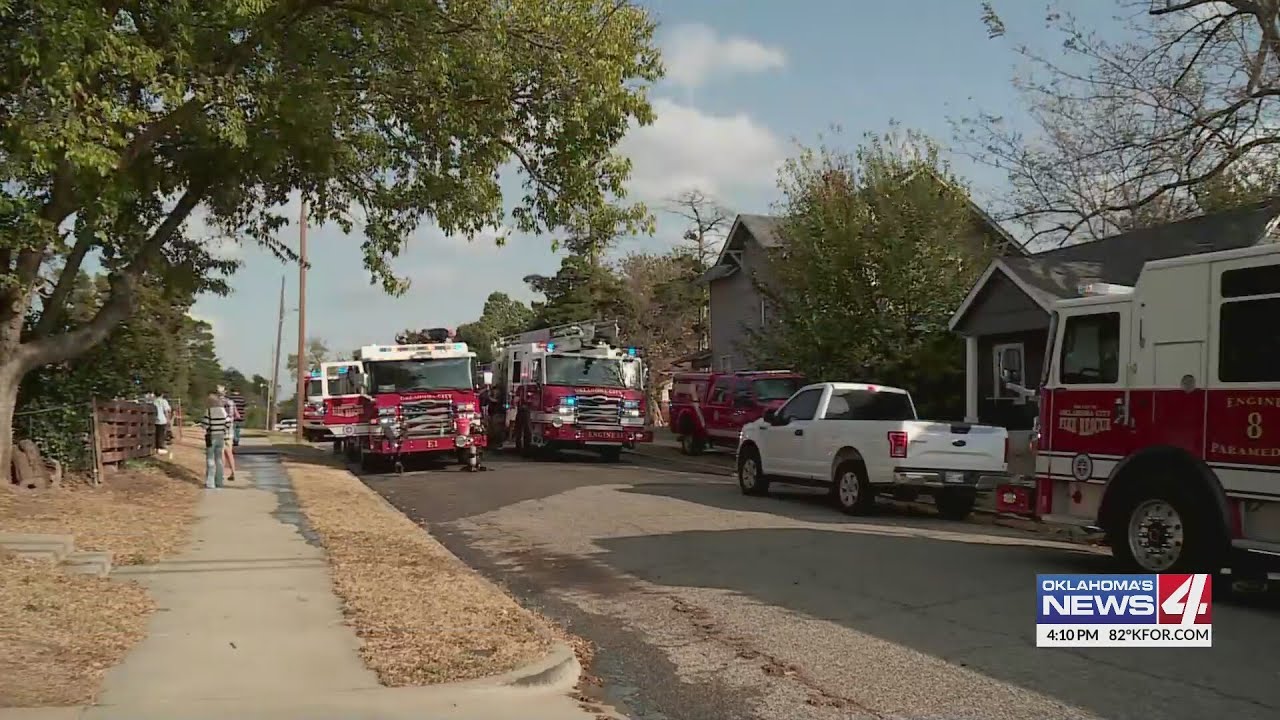 Fire crews battle duplex fire in NW OKC - YouTube