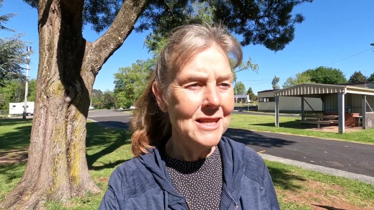 Deloraine Tasmania by Caravan | Экскурсия по реке Миндер, лососевой ферме и шелковому гобелену