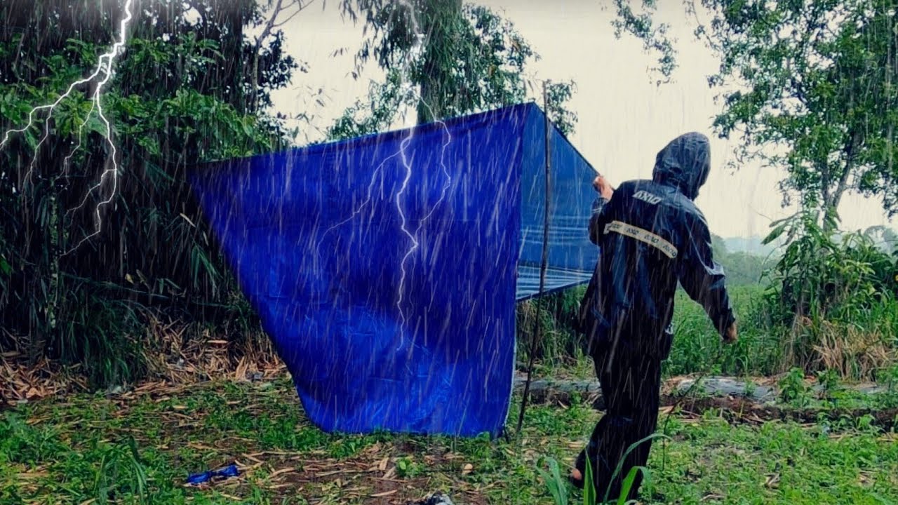 SOLO CAMPING HEAVY RAIN • RELAXING IN A TENT DURING A RAIN STORM • ASMR ...