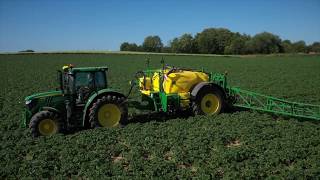 Нові причіпні обприскувачі John Deere - R732i і R740i