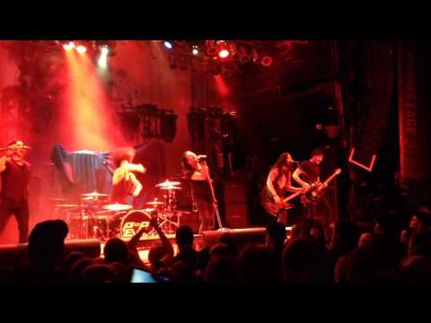 Pop Evil- Hell on Heels