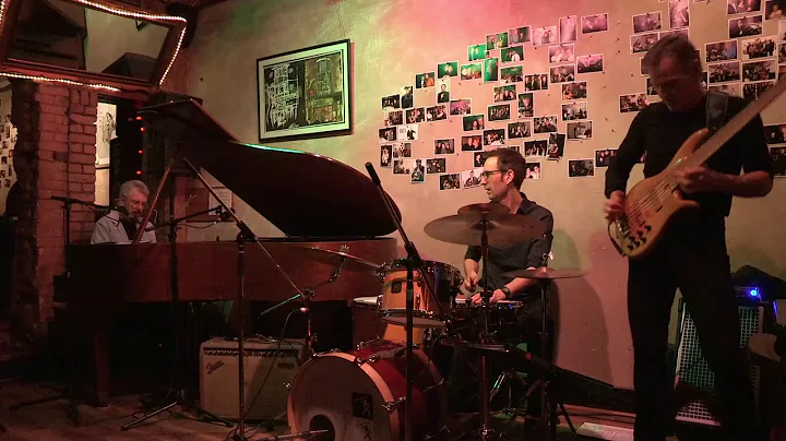 Bruce Chapman Trio   Blues and Latin