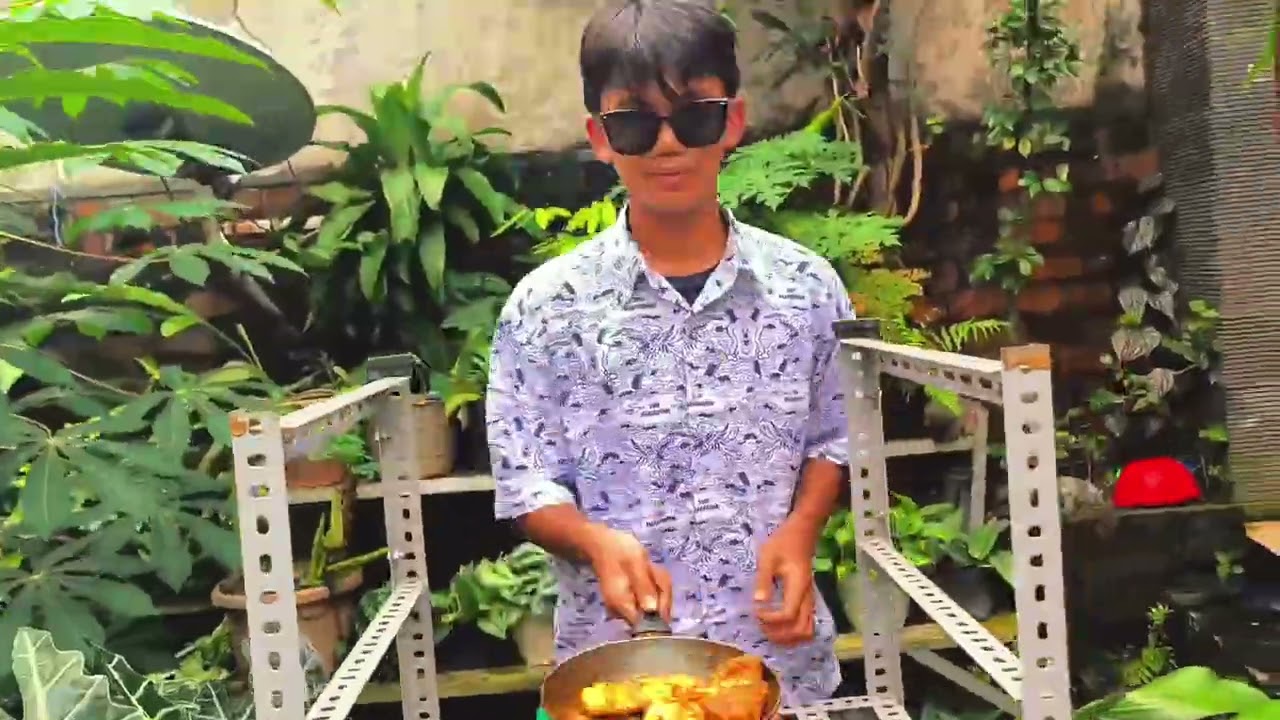 Grilled Chicken with Aromatic Lime Leaf Marinade