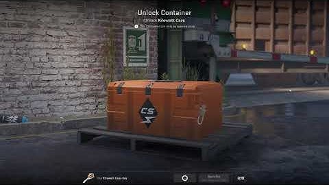 Opening One CS2 Case Every Day Until I Get GOLD (Day 45)