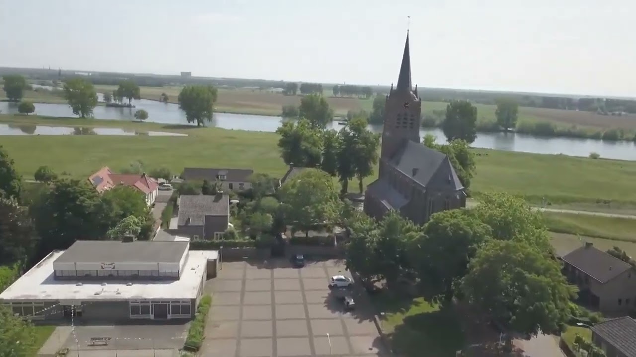 Ons eige plètske  Maasbommel