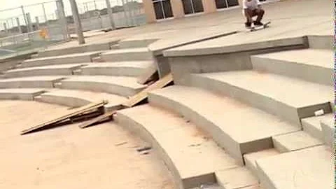 DoABarrelRollFil...  : Luis 'Lima' Tarango Skatebo...