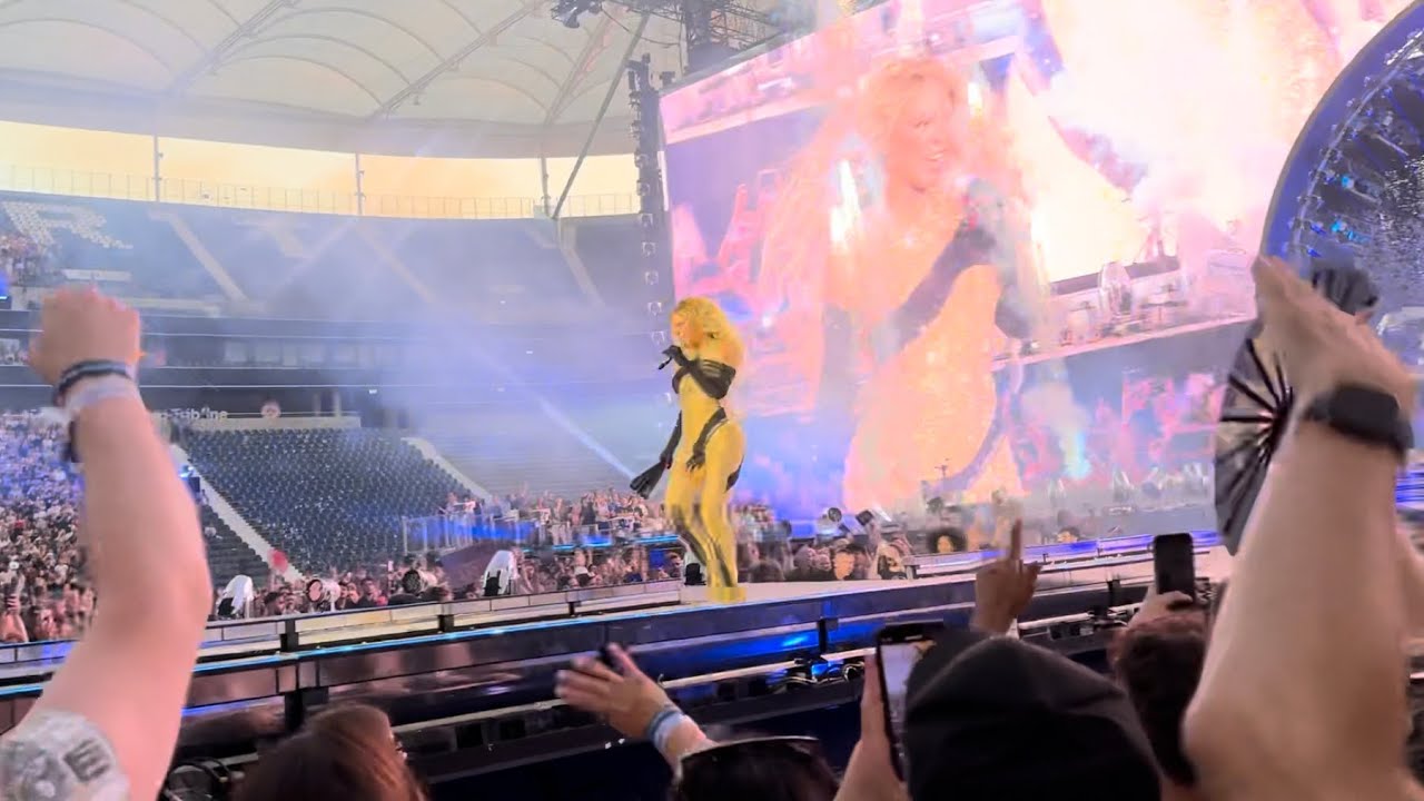 BEYONCÉ - HEATED - RENAISSANCE WORLD TOUR IN FRANKFURT - YouTube