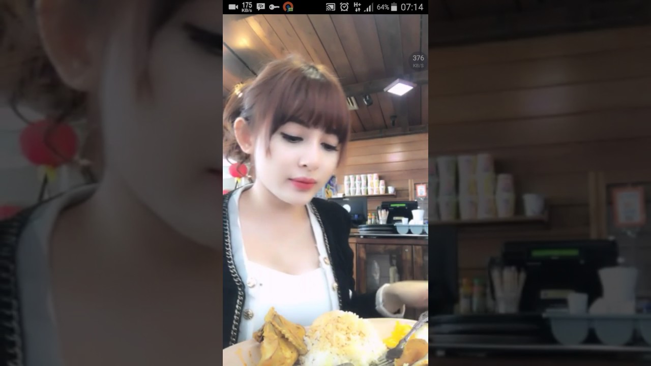 Winny Putri Lubis #2 makan siang yukkk!!
