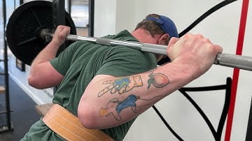 Avoid Squat Wrecks: Unracking and Racking Tips