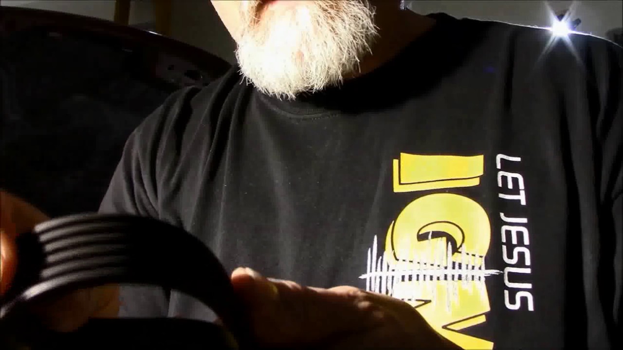 Dayco Quiet W V2 Serpentine Belt on a 2005 Chevy Suburban