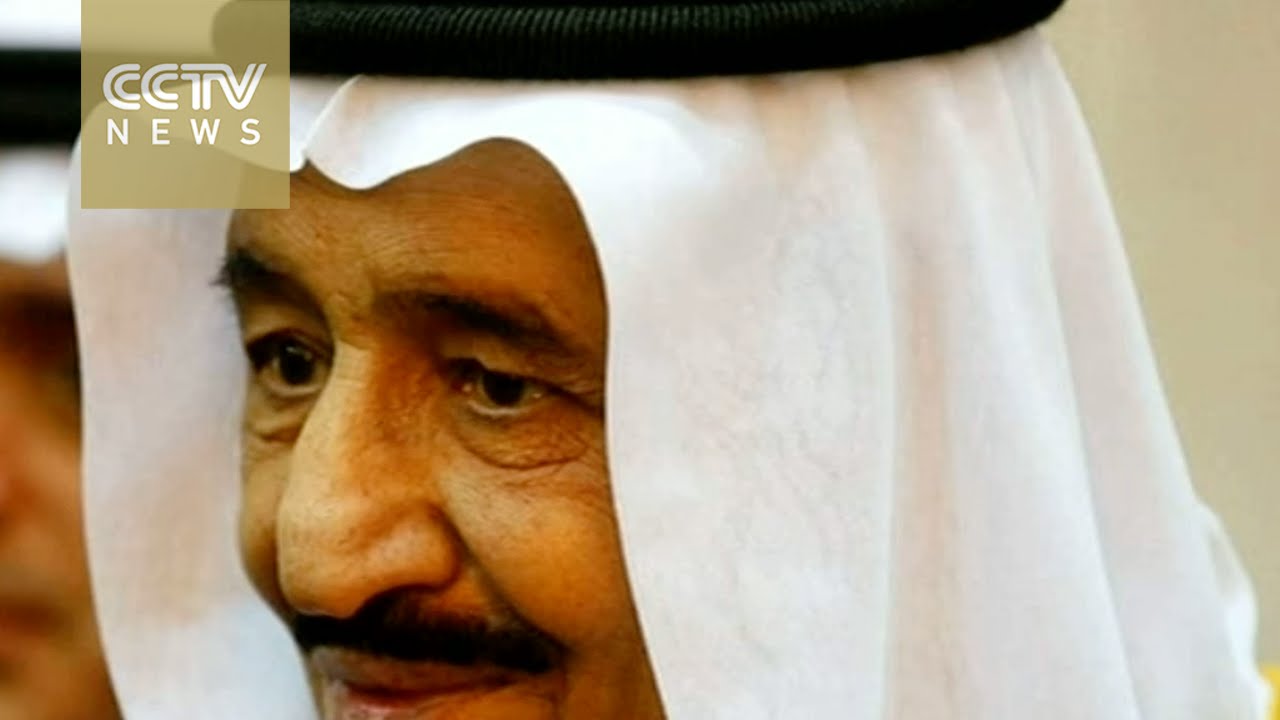 Saudi King Salman shakes up line of succession
