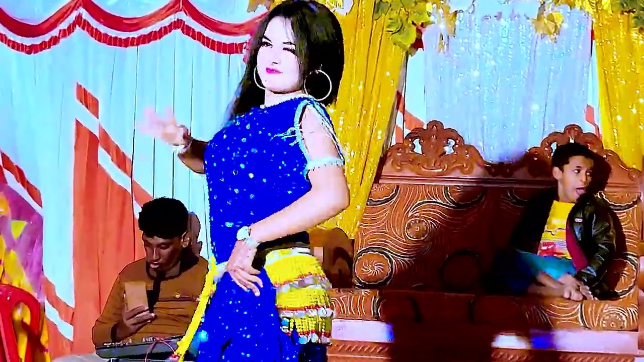 ম্যাডাম নাচে দোলে কোমর | Madam Nache Nache Re Tu To | Bangla Wedding Dance Performance | Juthi Dance