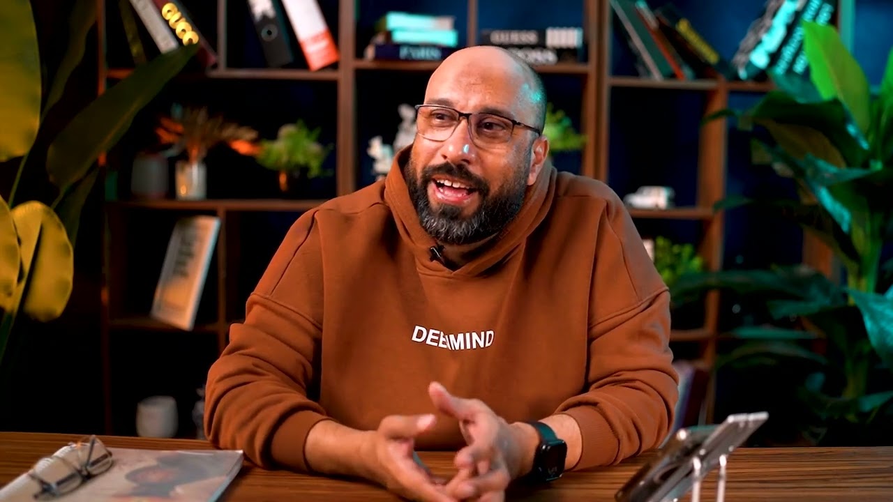 ادب المسرحية