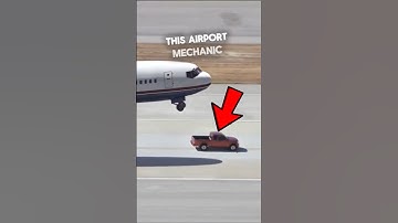 Mechanic Saves Plane from Disaster 😱✈️
