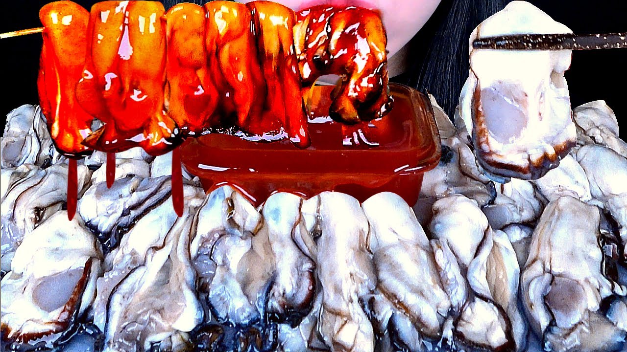 ASMR RAW OYSTER, SEAFOOD, SPICY SAUCE/굴 먹방, 생굴, 석화, 매운 불닭 초장 소스 MUKBANG/eating sounds