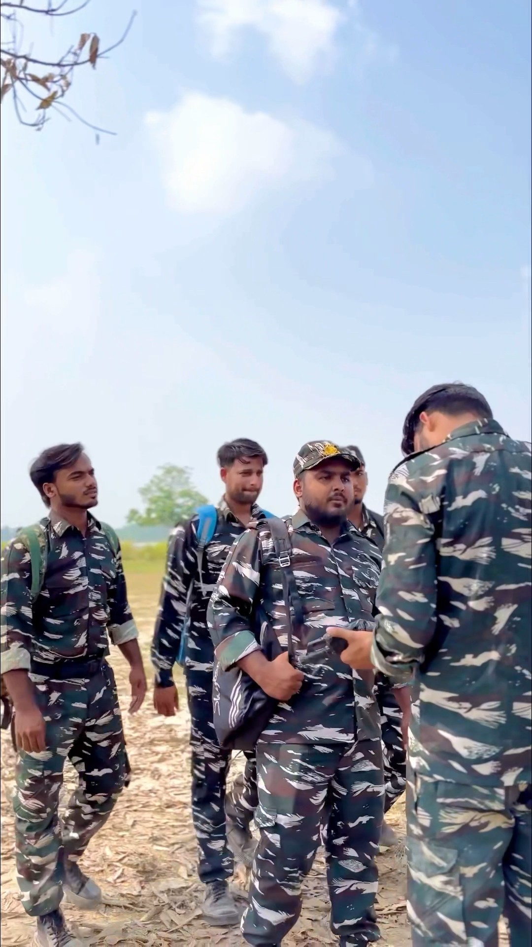 फ़ॉजी को अपनी माँ की याद क्यों आयी ???? #foryou #army #armyemotional #emotional #maa #shortsfeed