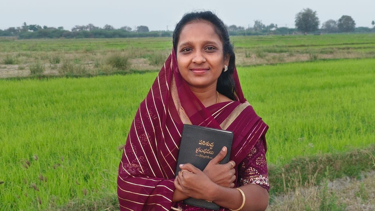 ఈ రోజు గుడ్ న్యూస్ ll sis.swathi sharon dath ll Telugu christian messages 