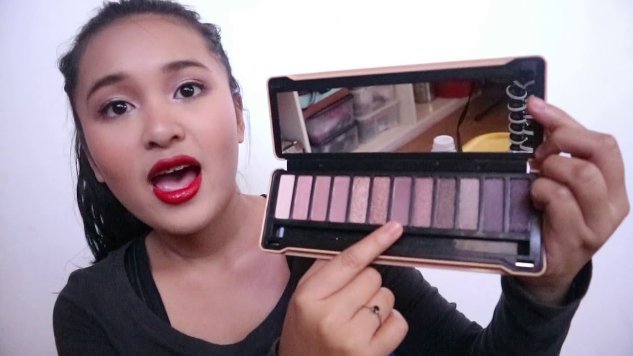 EB Advance Undercover Eyeshadow Palette Review