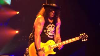 Video thumbnail of "Guns N' Roses - Las Vegas - April 8, 2016 - Estranged Slash Solo from the Front Row"