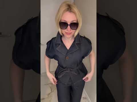 Модний джинсовий брючний костюм жіночий з жилеткою синій, видео 1