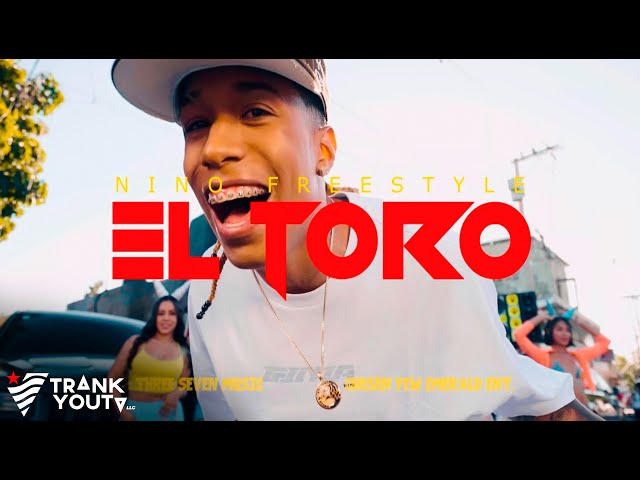 Nino Freestyle - El Toro 🐂 (Video Oficial) class=