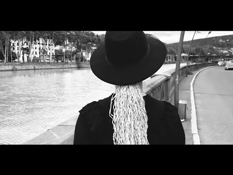 მაგდა ვასაძე/Magda Vasadze - ამბობენ/Amboben (Music Video)