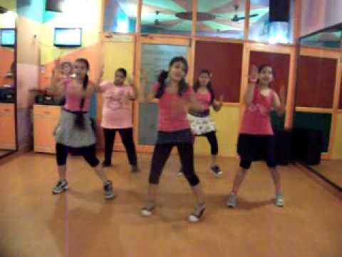 tumhi ho bandhu "Cocktail" Dance Performance by Step2Step Dance Studio, 9888697158.flv