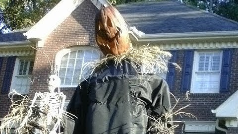 Scare Dare practical joke prank Halloween garage haunt haunted house scary how to build