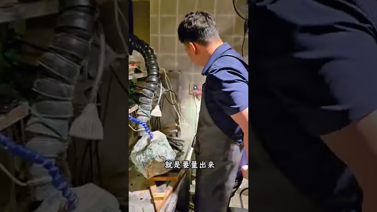 價值8位數的天空藍，你知道開垮會如何嗎？ ＃翡翠直播 ＃翡翠 ＃翡翠原石 ＃翡翠珠寶 ＃翡翠手鐲 ＃翡翠珠寶緬甸 ＃翡翠雕刻藝術 ＃翡翠直播緬甸 ＃翡翠切割