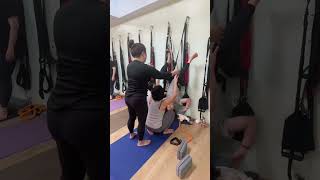순간적으로 요추를 길게 하는 스트레칭Instantly  lengthen the lumbar spine 腰椎を瞬時に伸ばすyoga#stretch#sports
