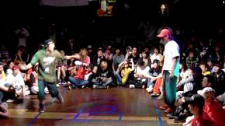 Max Party 2010-偉強VS Edo (HipHop battle).AVI