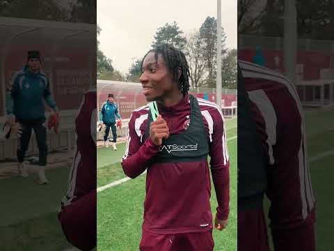 À combien de likes il signe pro ? ⚽️😂 #servettefc #shorts