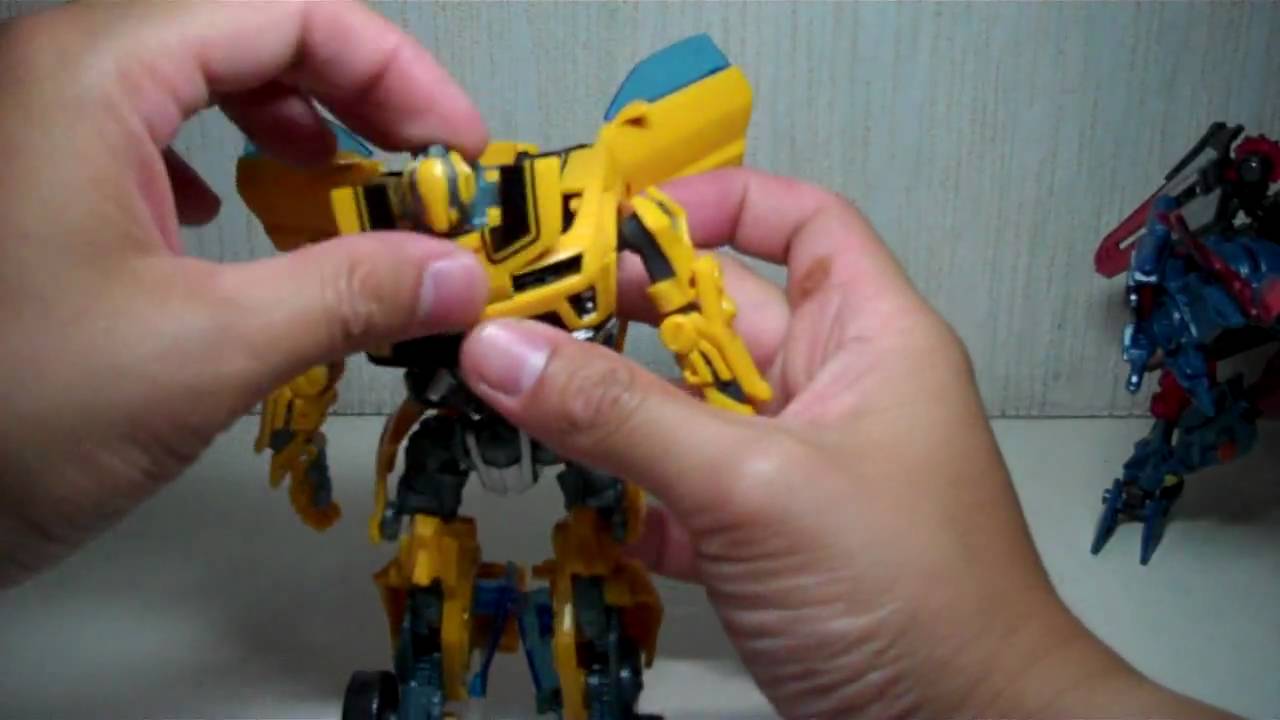 Transformers ROTF Battlefield Bumblebee & Infiltration Soundwave 2-pack