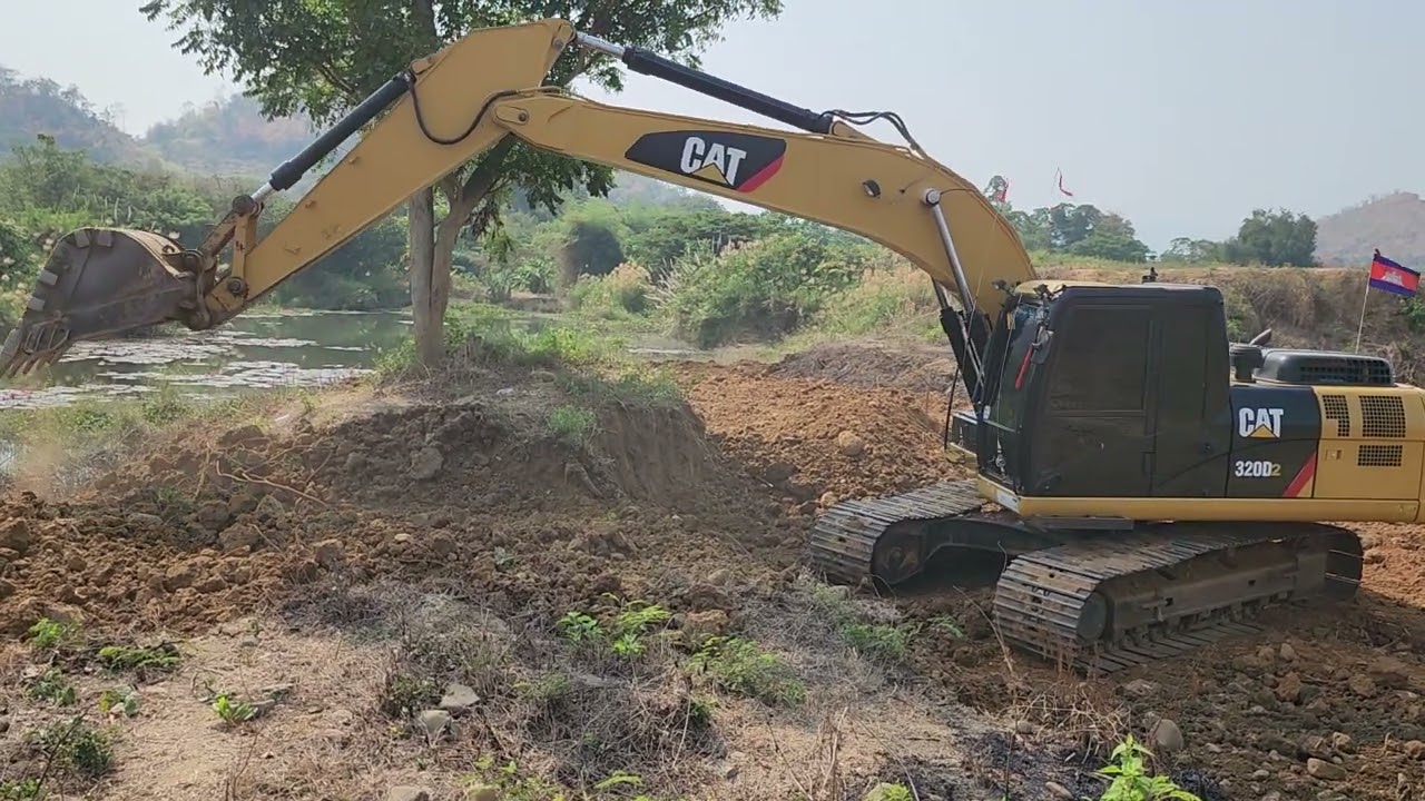 MOST POWERFUL CAT Excavator 320D Digging 