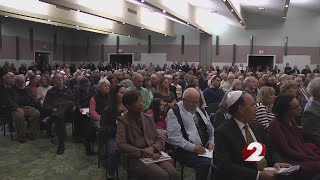 Mourning continues as Pittsburgh begins victims burials