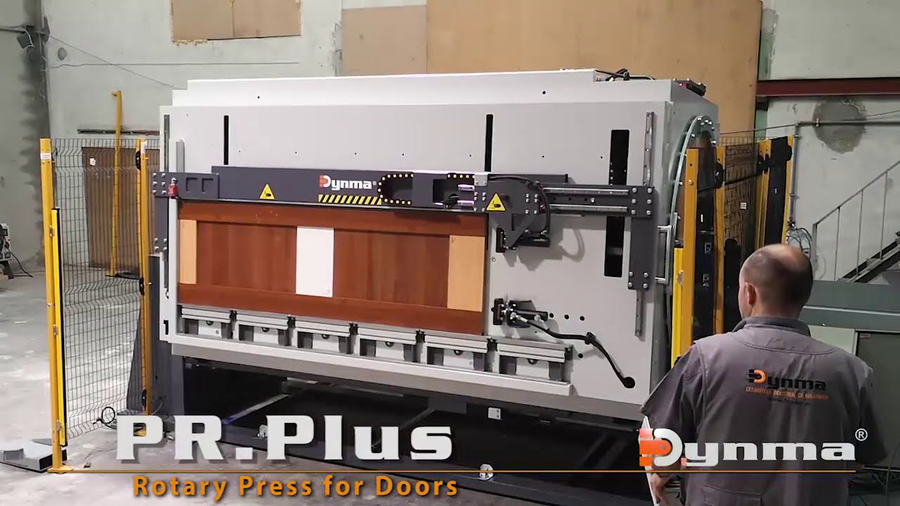 PR Plus Rotary door clamp by Dynma.