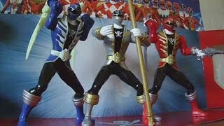 Power Rangers Super MegaForce - Red, Blue and Silver Ranger Double Battle Action Figures Review