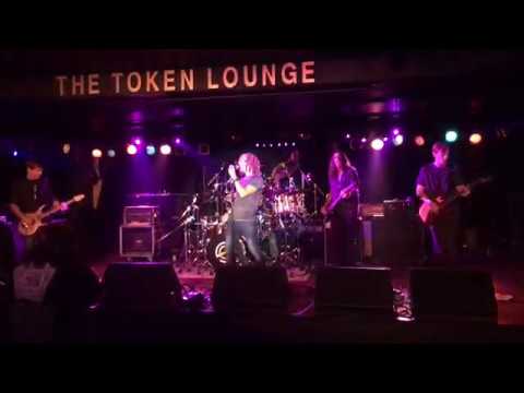 Innocent - Second Echo (Live at The Token Lounge 08/19/2017) adlı videoyu YouTube'da izle Innocent - Second Echo (Live at The Token Lounge 08/19/2017) adlı videoyu YouTube'da izle