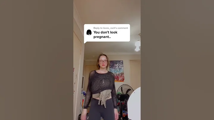 I don’t look pregnant? #mom #momblog #momlife #pregnancy #momblogger #pregnant #mum #mommy