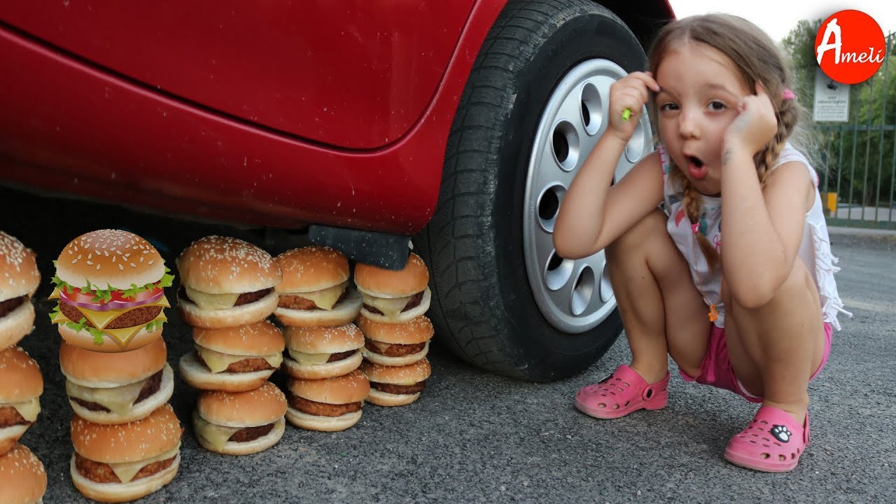 MAMMA SCHIACCIA HAMBURGER!! FREAKY MOMMY CRUSHES HAMBURGER AMELI TVIT 