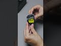 This truly breaks conventional wisdom! I never expected a lavalier microphone to have an e-ink