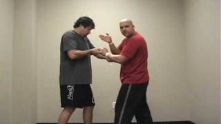SafeClinch Wrist Releases.wmv